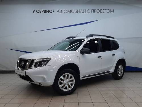 Nissan Terrano III (D10)