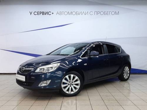 Синий Opel Astra J