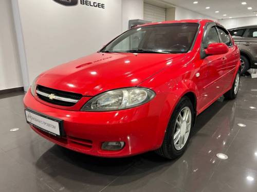 Красный Chevrolet Lacetti I