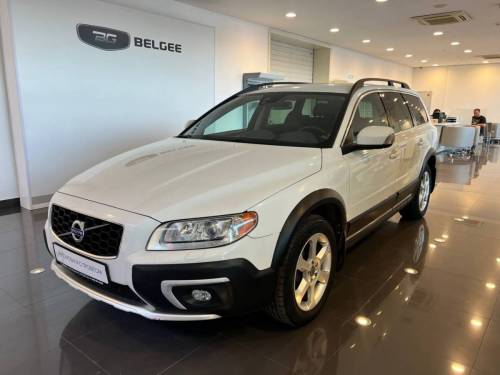 Белый Volvo XC70 II Рестайлинг