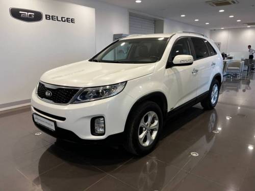 Белый Kia Sorento II Рестайлинг