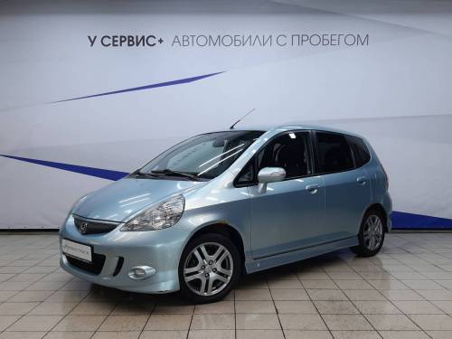 Синий Honda Jazz I Рестайлинг