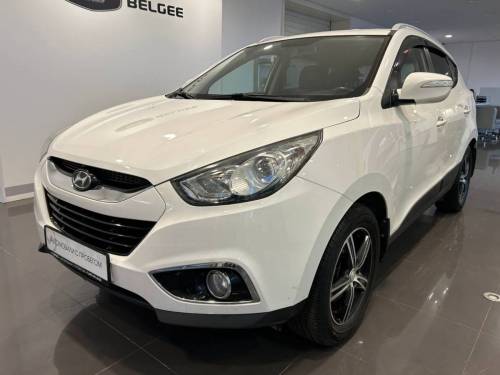 Белый Hyundai ix35 I