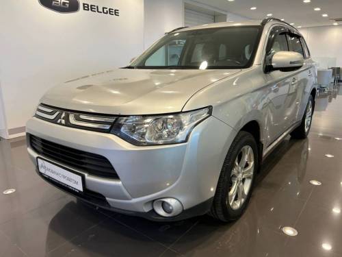 Серый Mitsubishi Outlander III