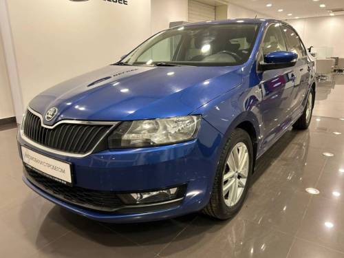 Синий Skoda Rapid I Рестайлинг