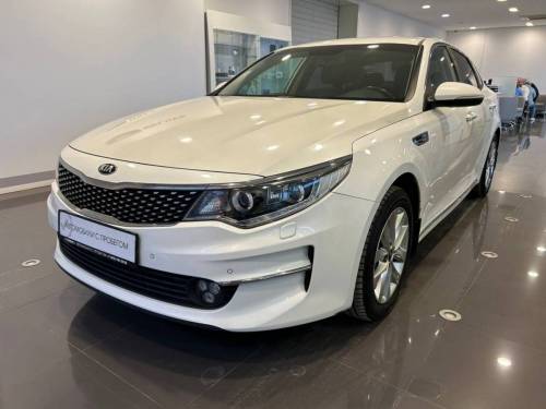 Белый Kia Optima IV