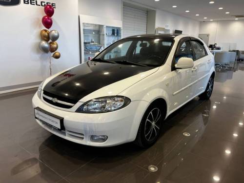 Белый Chevrolet Lacetti I
