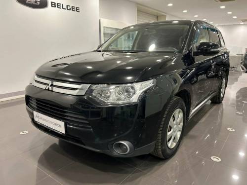 Черный Mitsubishi Outlander III Рестайлинг