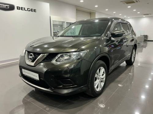 Коричневый Nissan X-Trail III