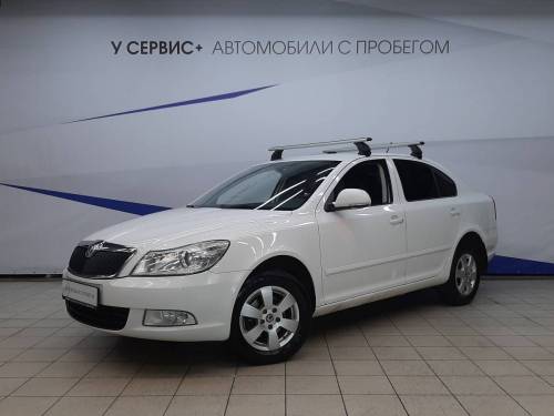 Белый Skoda Octavia II (A5) Рестайлинг