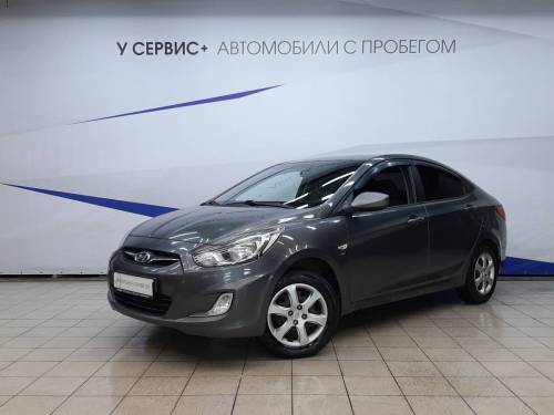 Серый Hyundai Solaris I