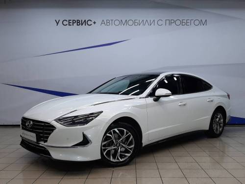Белый Hyundai Sonata VIII (DN8)