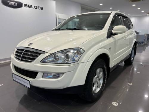 Белый SsangYong Kyron I Рестайлинг