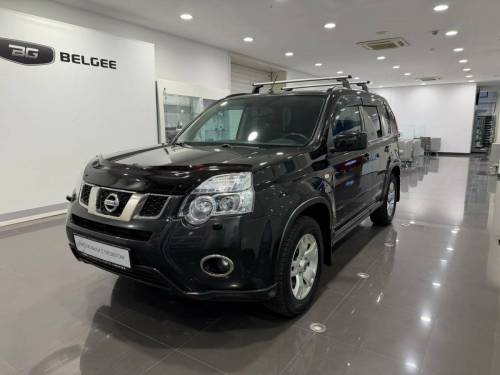 Черный Nissan X-Trail II Рестайлинг
