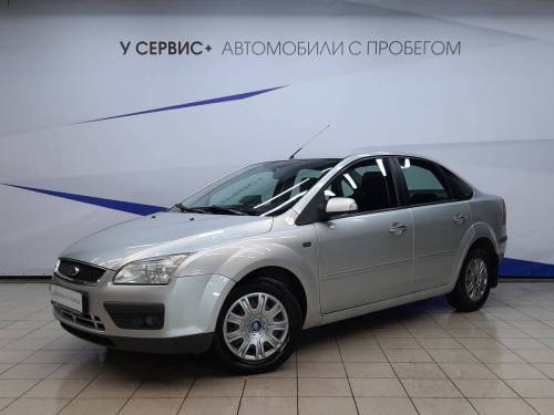 Серебряный Ford Focus II