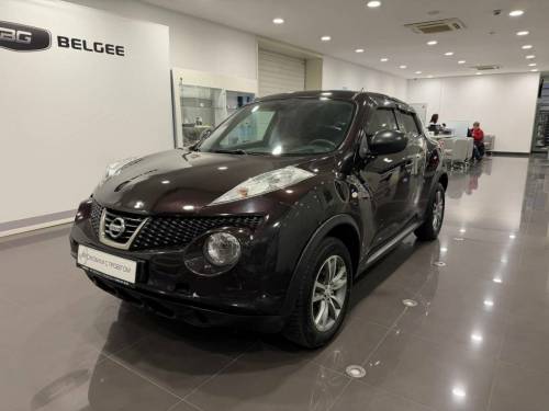 Фиолетовый Nissan Juke I