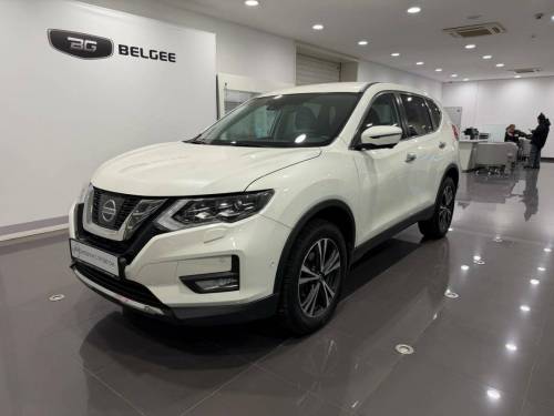 Белый Nissan X-Trail III Рестайлинг