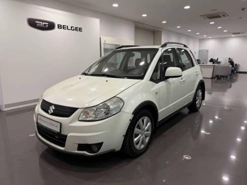 Белый Suzuki SX4 I (Classic)