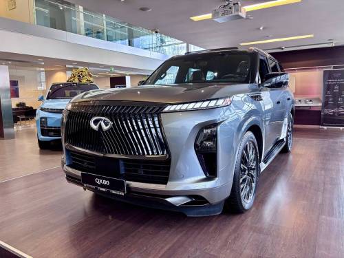 Серый Infiniti QX80 II