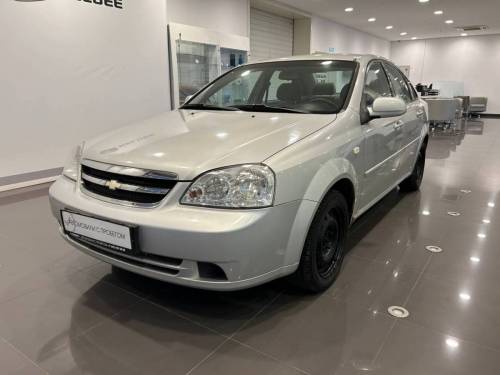 Серебряный Chevrolet Lacetti I
