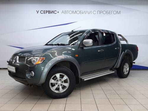 Зеленый Mitsubishi L200 IV