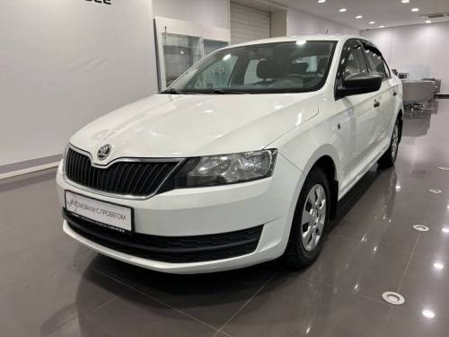Белый Skoda Rapid I