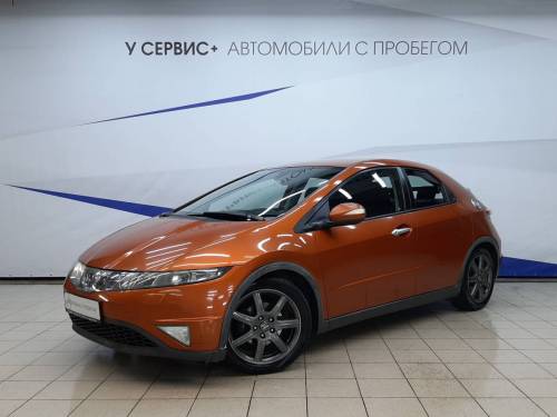 Оранжевый Honda Civic VIII