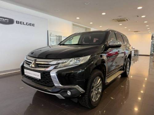Черный Mitsubishi Pajero Sport III