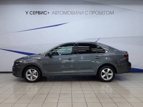 Серый Volkswagen Polo V Рестайлинг