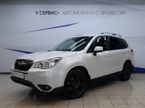 Белый Subaru Forester IV