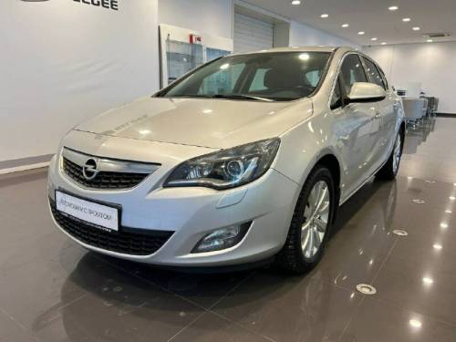 Серый Opel Astra J