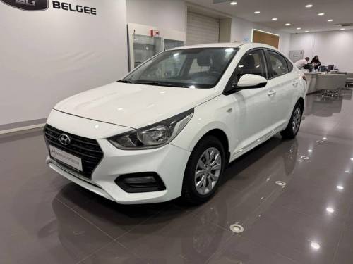 Белый Hyundai Solaris II