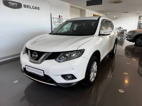 Белый Nissan X-Trail III