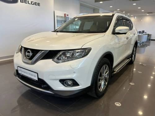 Белый Nissan X-Trail III