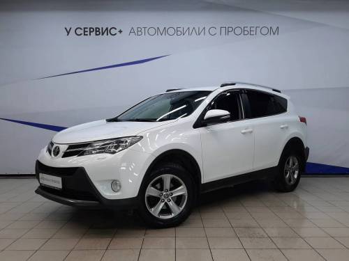 Белый Toyota RAV4 IV (XA40)