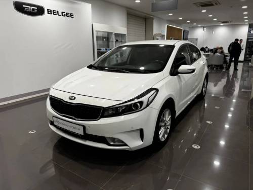 Белый Kia Cerato III Рестайлинг (Classic)