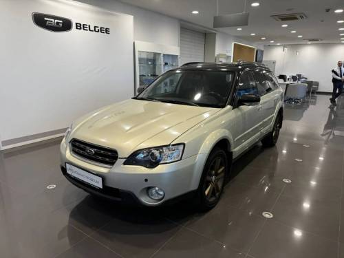 Золотой Subaru Outback III Рестайлинг