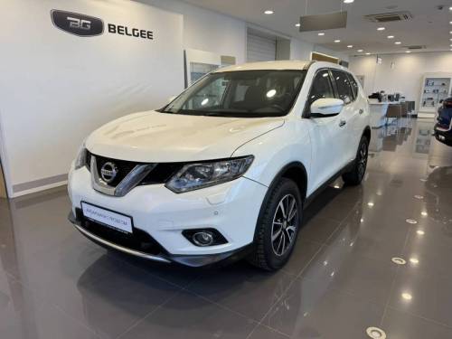 Белый Nissan X-Trail III