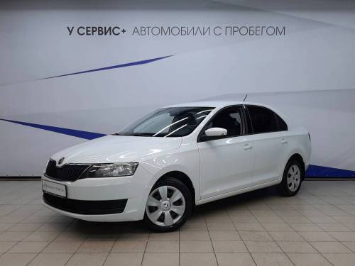 Белый Skoda Rapid I Рестайлинг
