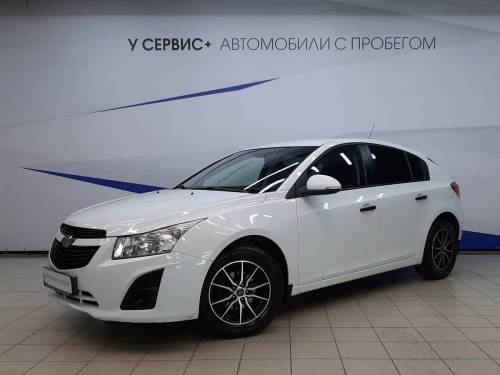 Белый Chevrolet Cruze I Рестайлинг