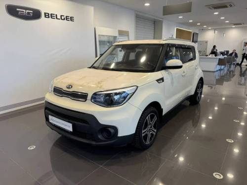 Белый Kia Soul II Рестайлинг