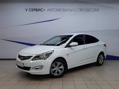 Белый Hyundai Solaris I Рестайлинг