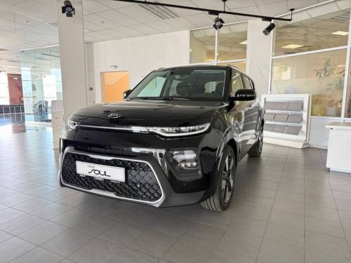 Черный Kia Soul III