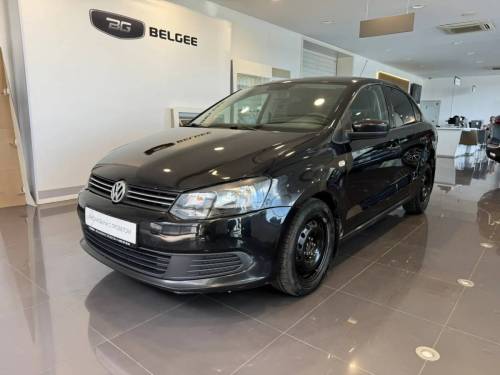 Черный Volkswagen Polo V