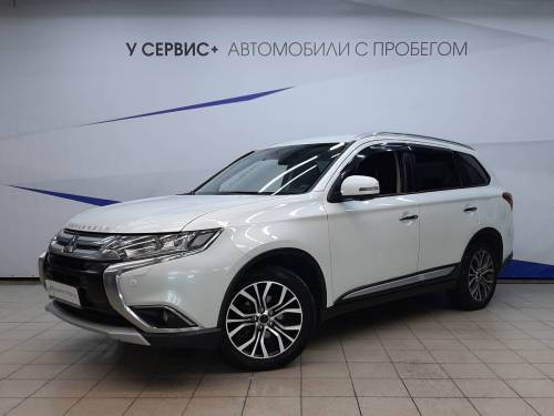 Белый Mitsubishi Outlander III Рестайлинг 2