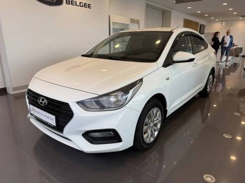 Белый Hyundai Solaris II