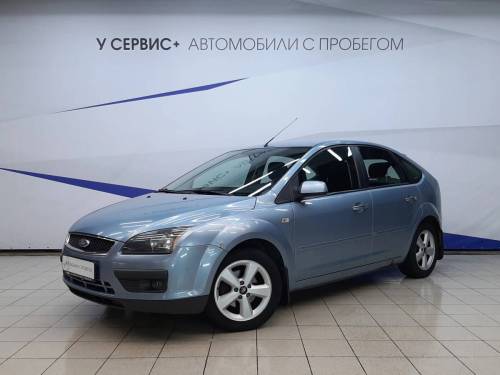 Голубой Ford Focus II