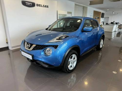 Голубой Nissan Juke I Рестайлинг