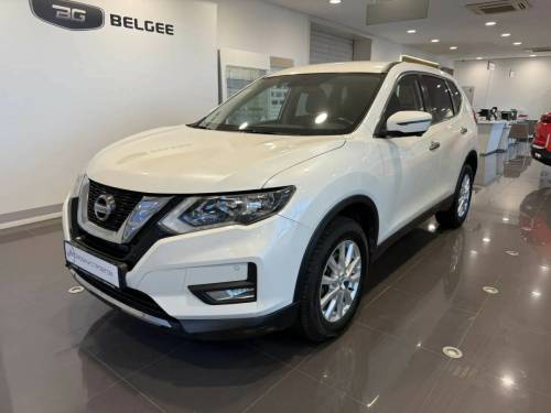 Белый Nissan X-Trail III Рестайлинг