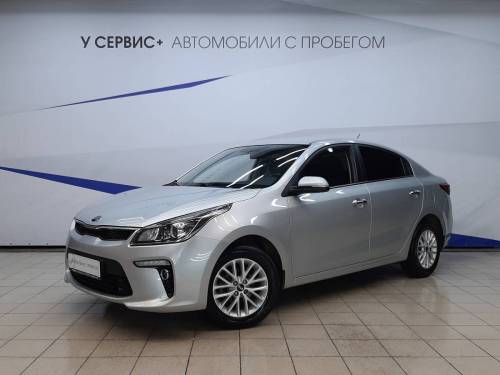 Серебряный Kia Rio IV